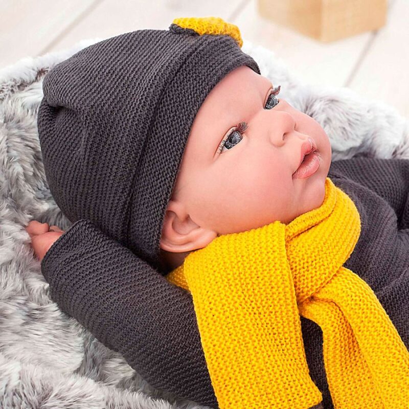 AR98054_4 Arias Reborns 40 cm Hugo com Manta e Peluche